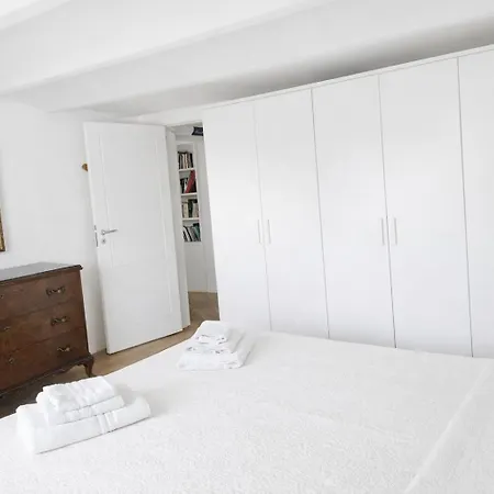 Palazzo Moncada 2 Apartmán *